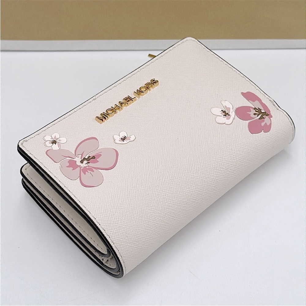 Michael Kors Jet Set Medium Floral Embellished Signature Logo Bi-Fold Wallet - Picture 7 of 15